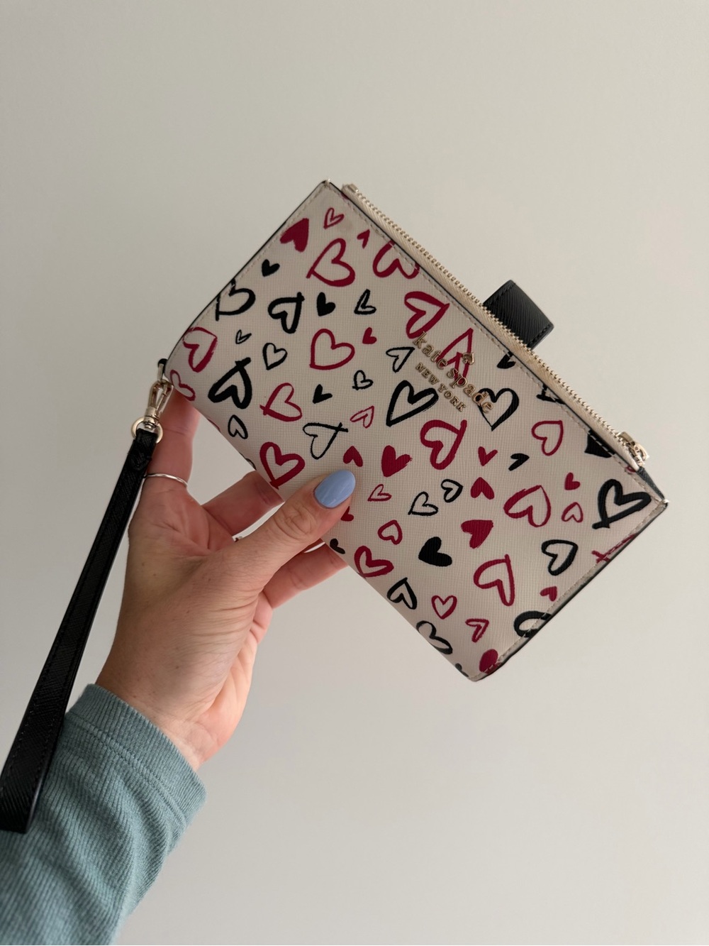NWOT Kate Spade New York Staci Scribble Hearts Phone Wallet Wristlet